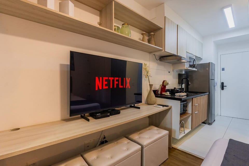 Belo Studio Vila Madalena | Piscina + Varanda + AC Apartment in Sao Paulo City