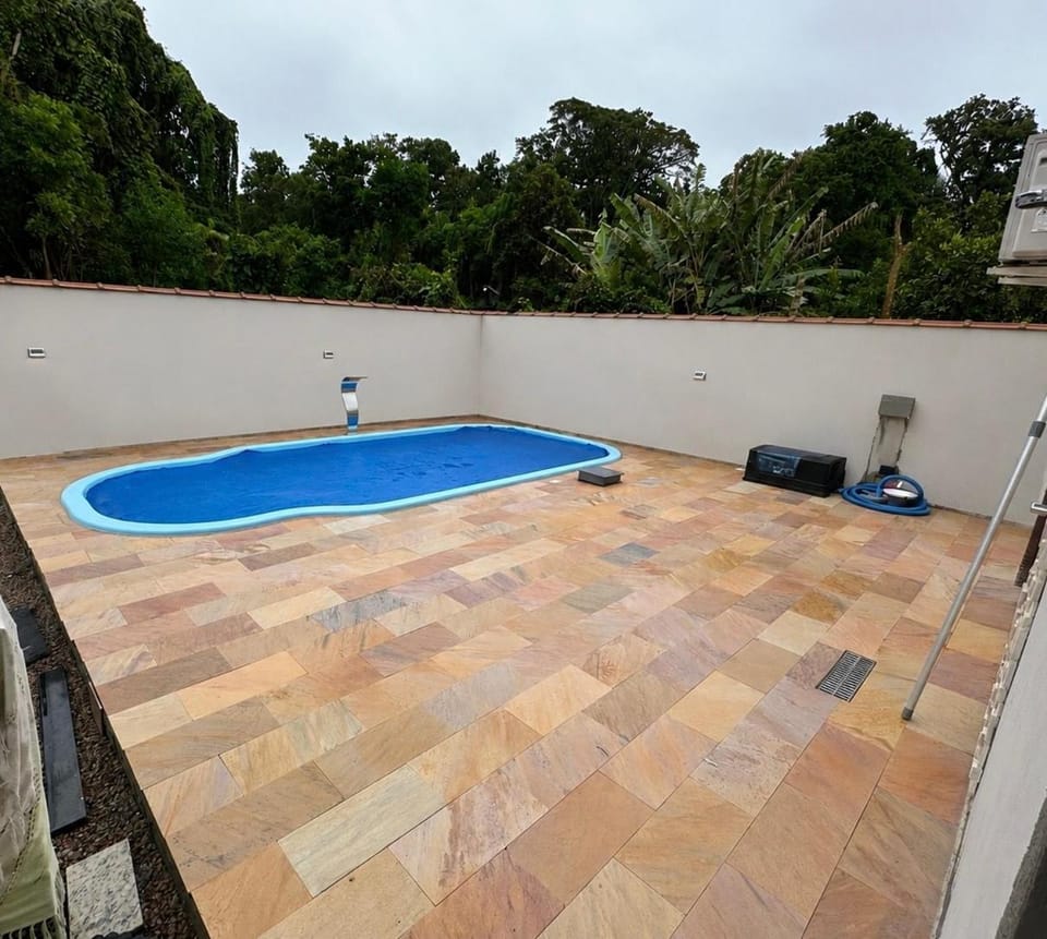Swimming pool, Swimming pool