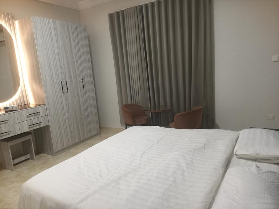 Bed, Photo of the whole room, Bedroom, hair dresser