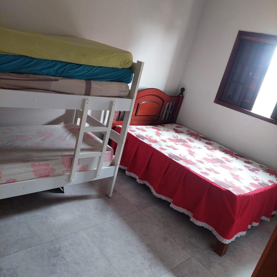 Bed, Bedroom, bunk bed