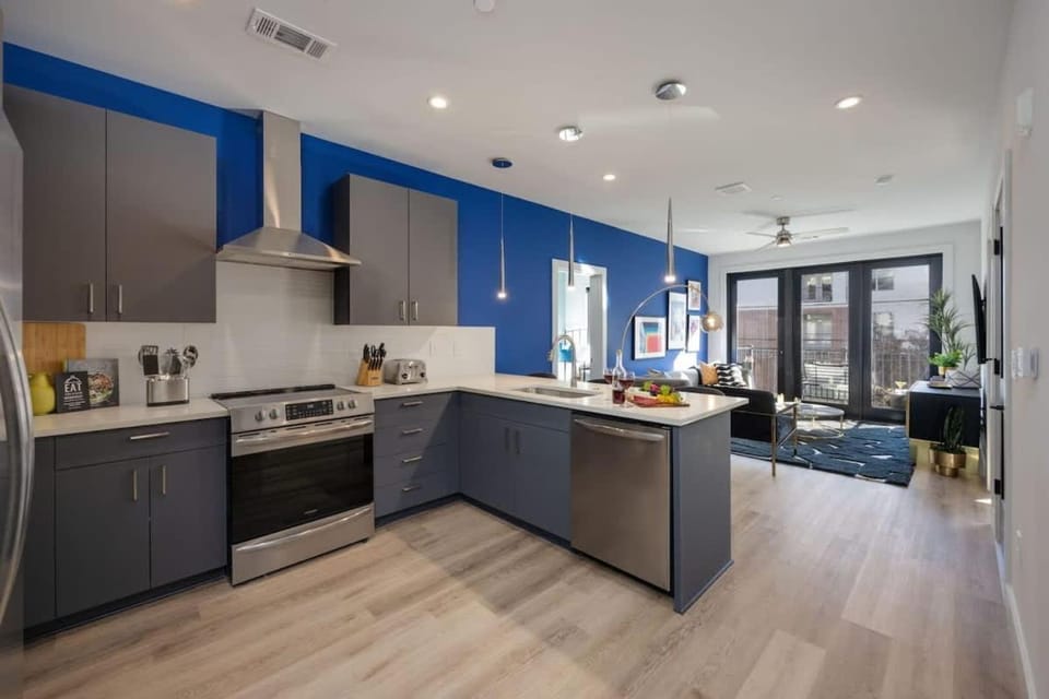 Musica - 3 Units - Pool & Gym - Heart of Midtown House in Nashville