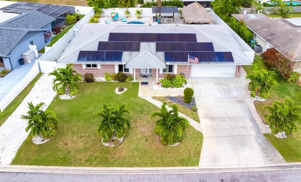 Property building, Garden