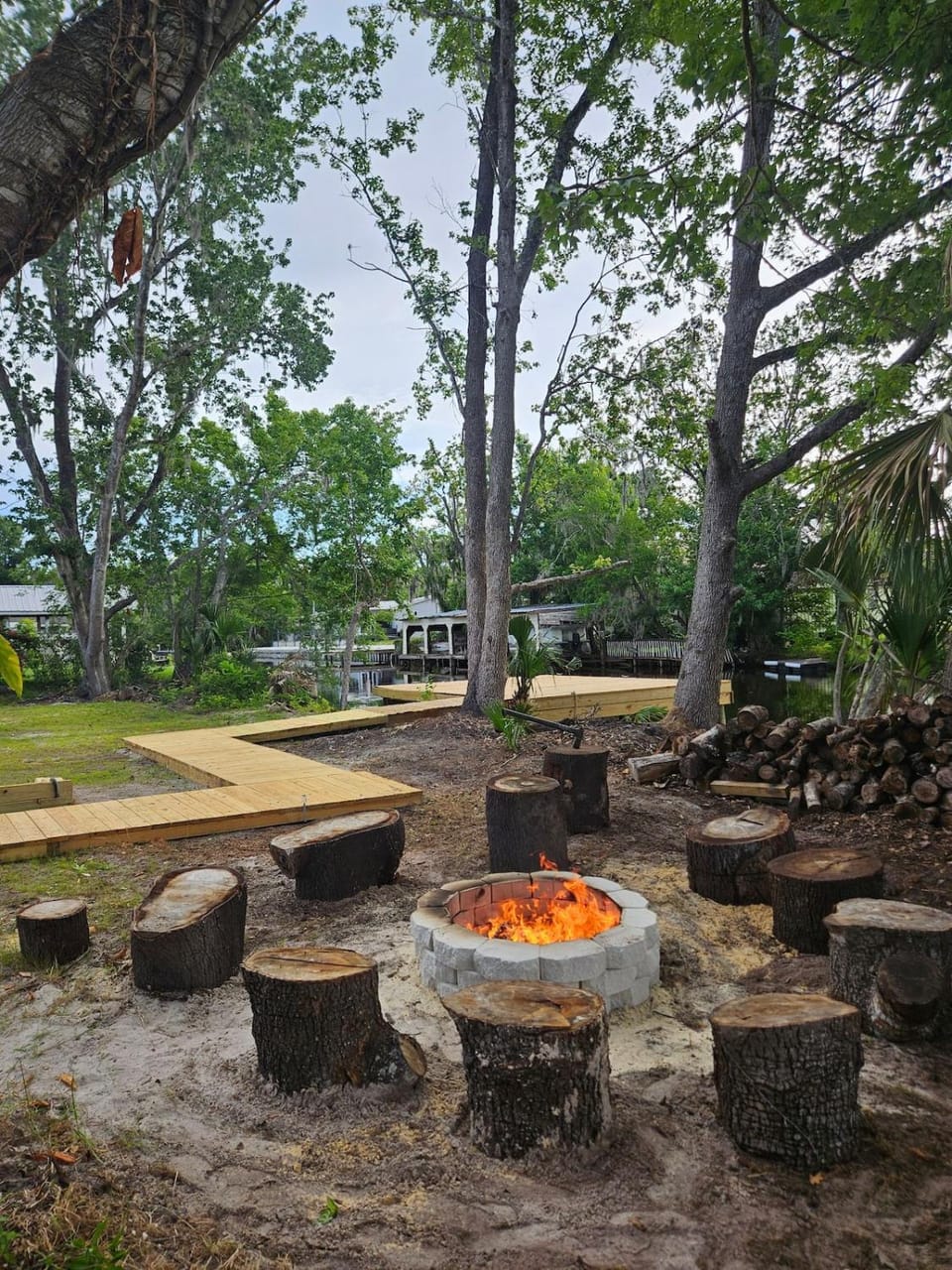 Fun, relaxing, charming retreat House in Astor