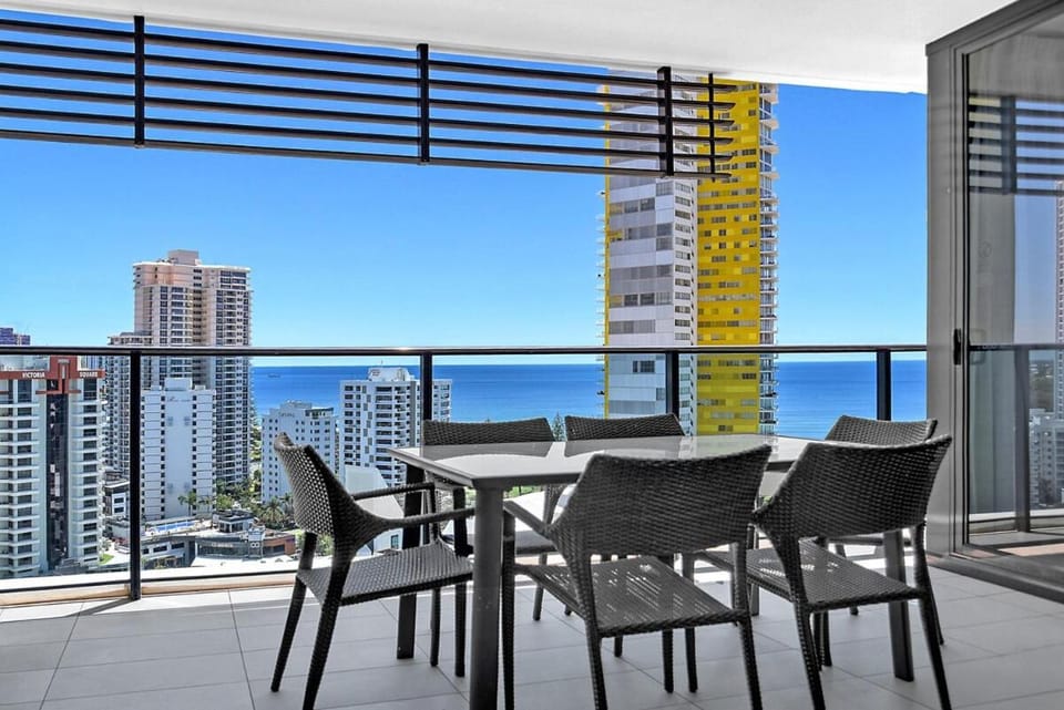 Ocean Vibe at Oracle - level 17 Apartment in Gold Coast