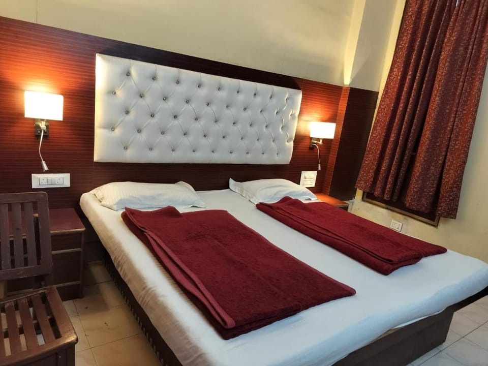 Hotel Prince Palace (The Green) Hotel in New Delhi