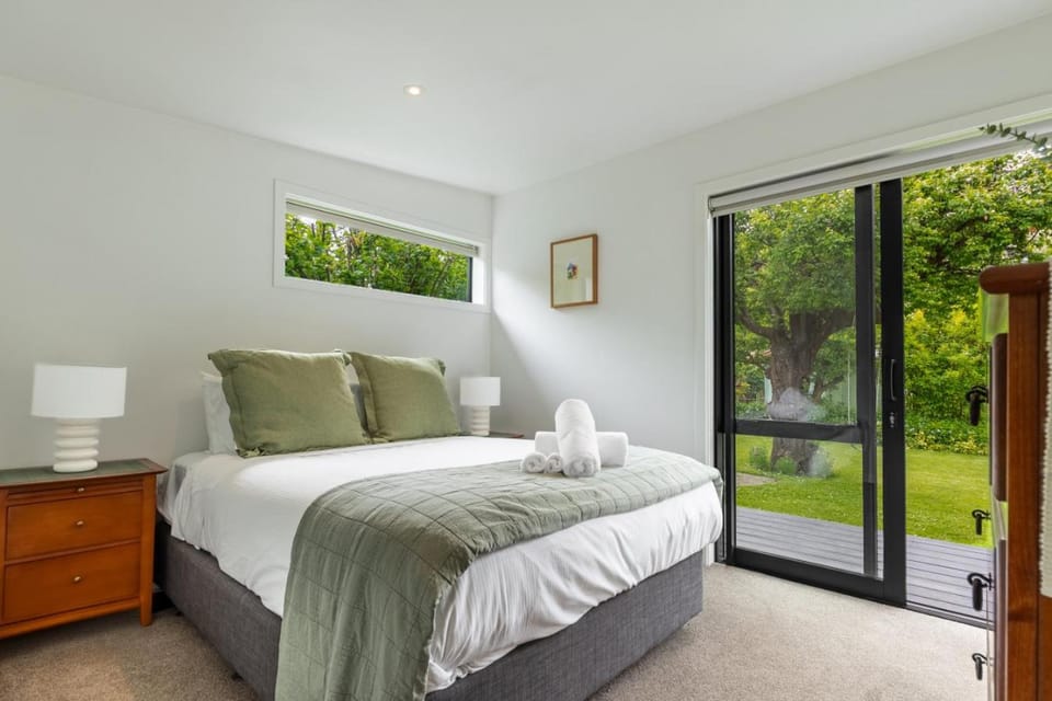 Sun-Filled 2BR Home In The Heart Of Arrowtown House in Arrowtown