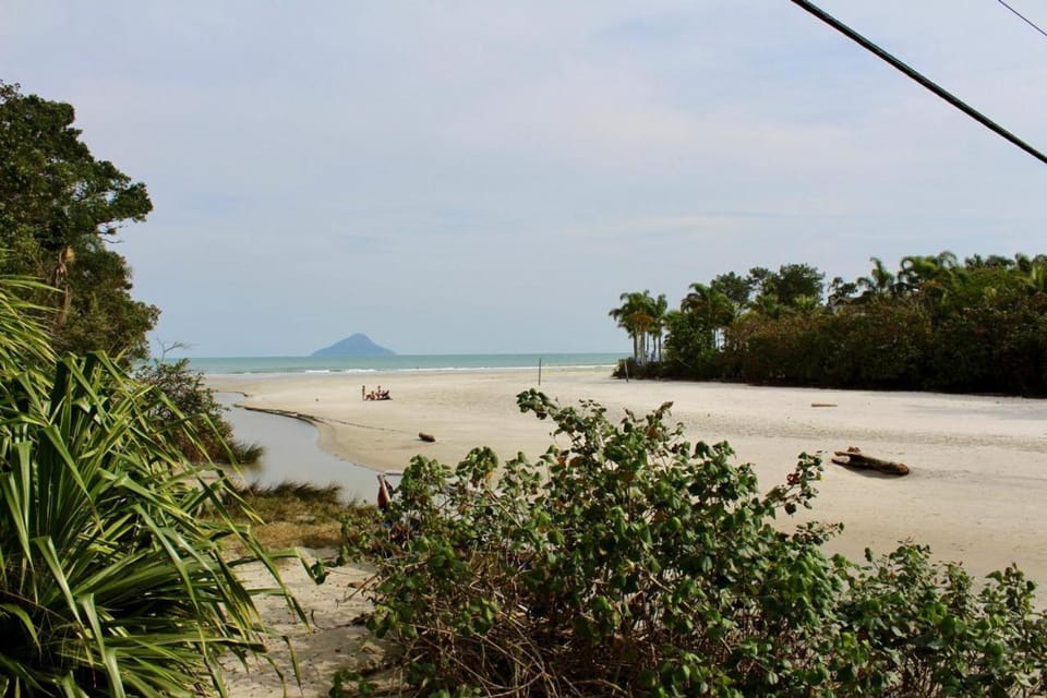 Casa em Juquehy 200m da praia House in São Sebastião