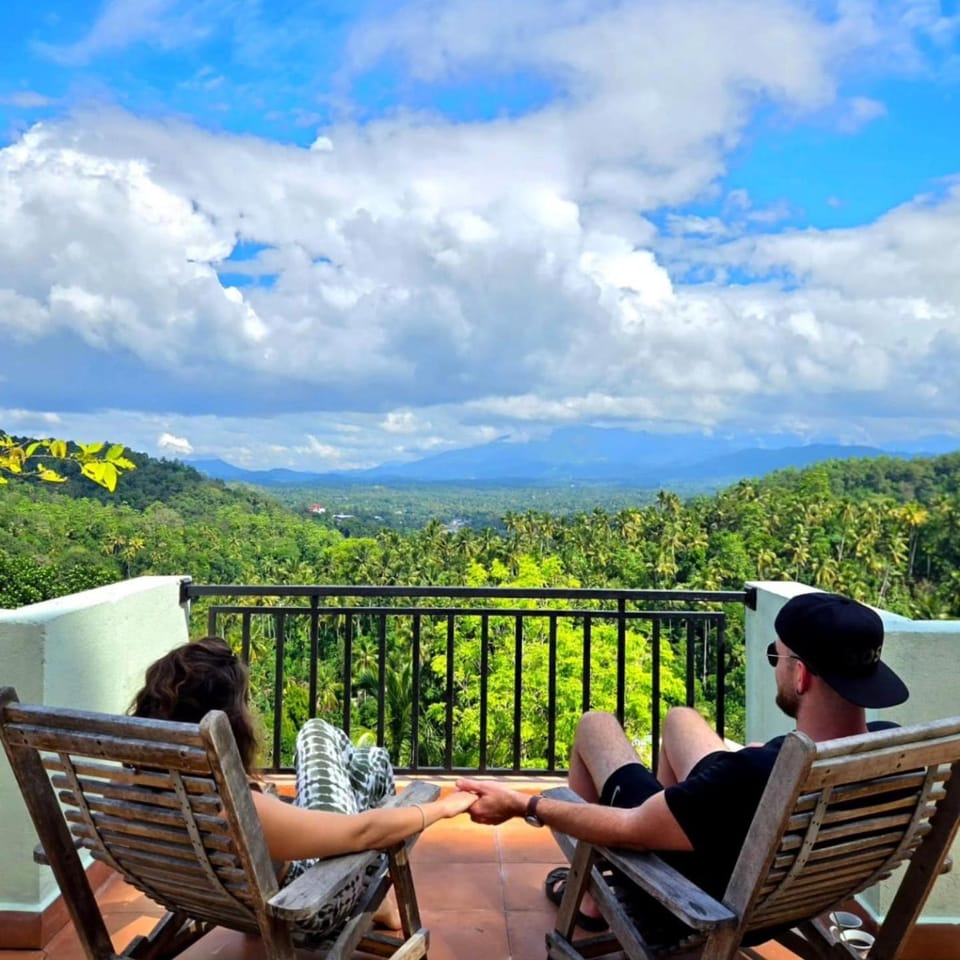 mountain retreat villa Hotel in Gangawatakorale