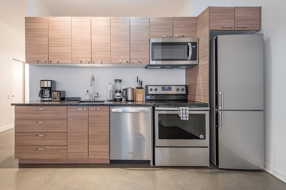 Historic Old Montreal Stay - Iconic Location Apartment in Montreal