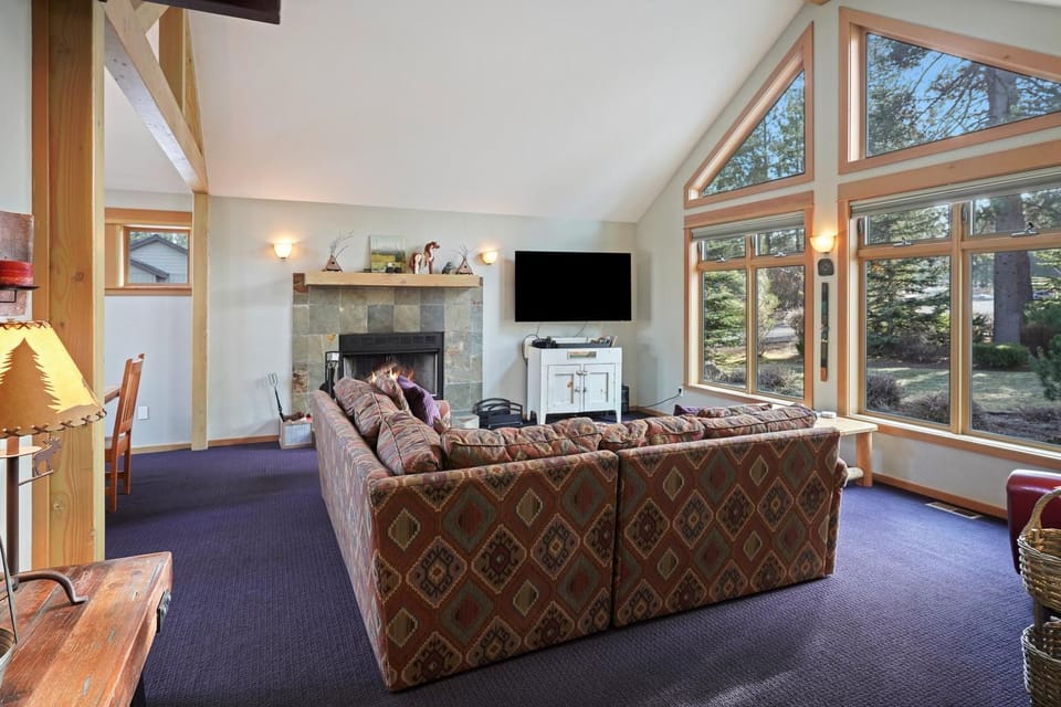 28 Big Leaf House in Sunriver