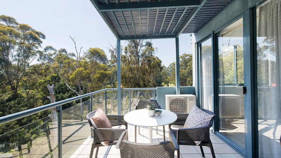 The Landmark- Top Level Apartment in Nelson Bay