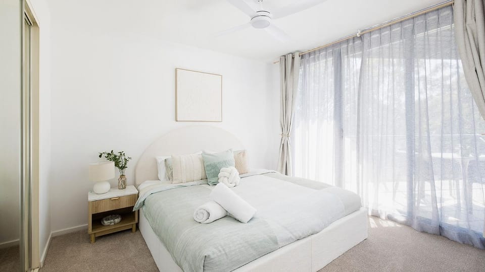 The Landmark- Top Level Apartment in Nelson Bay