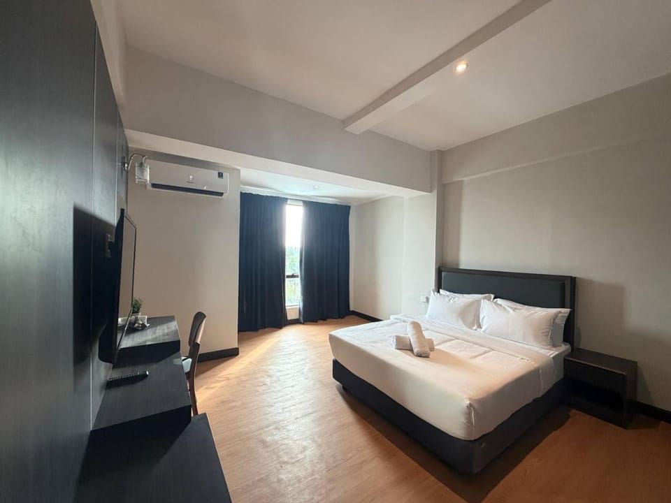 Bed, Photo of the whole room