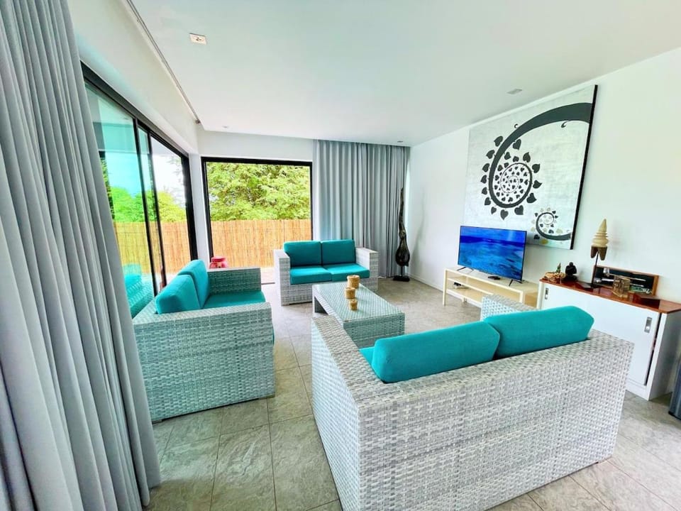 Villa Mourmel 3 Bedrooms with Private Pool Villa in Ko Samui