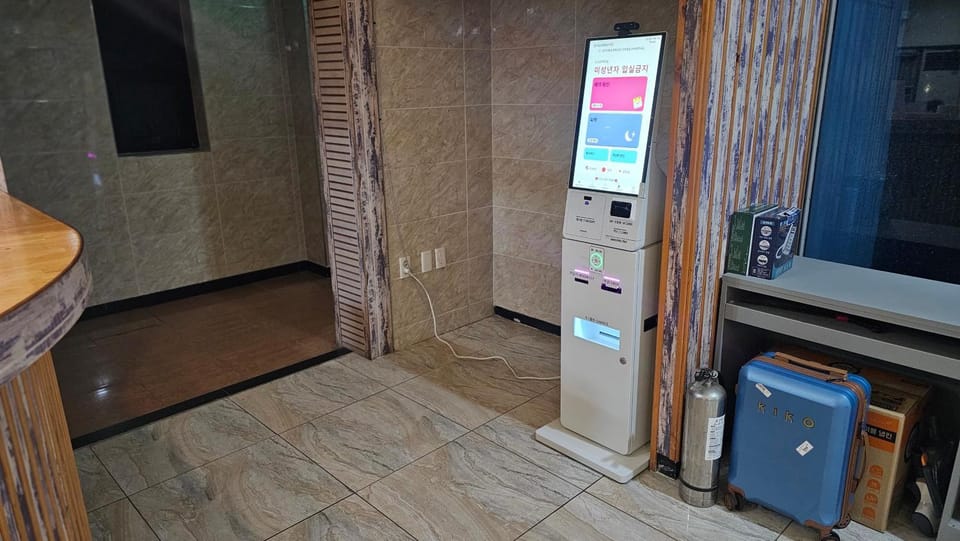 Property building, Lobby or reception