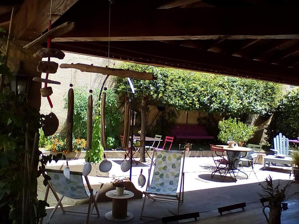 Patio, Internal: Not applicable to any particular room