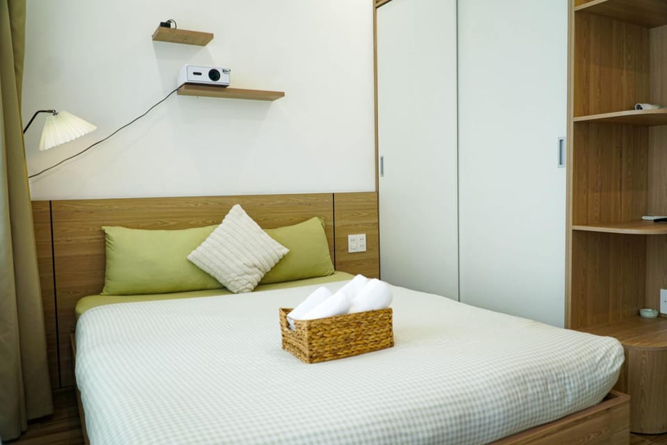 Bed, Photo of the whole room, Bedroom, towels, wardrobe