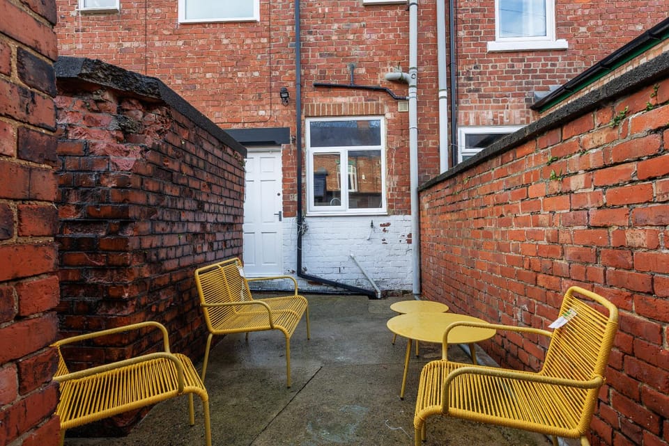 Vine House Hideaway- 2 BR home House in Darlington