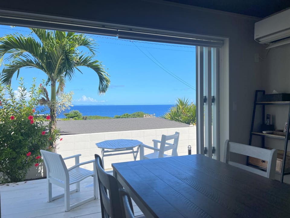 -古宇利島-絶景に癒されるオーシャンビュープライベートヴィラ1階-定員4名- House in Okinawa Prefecture
