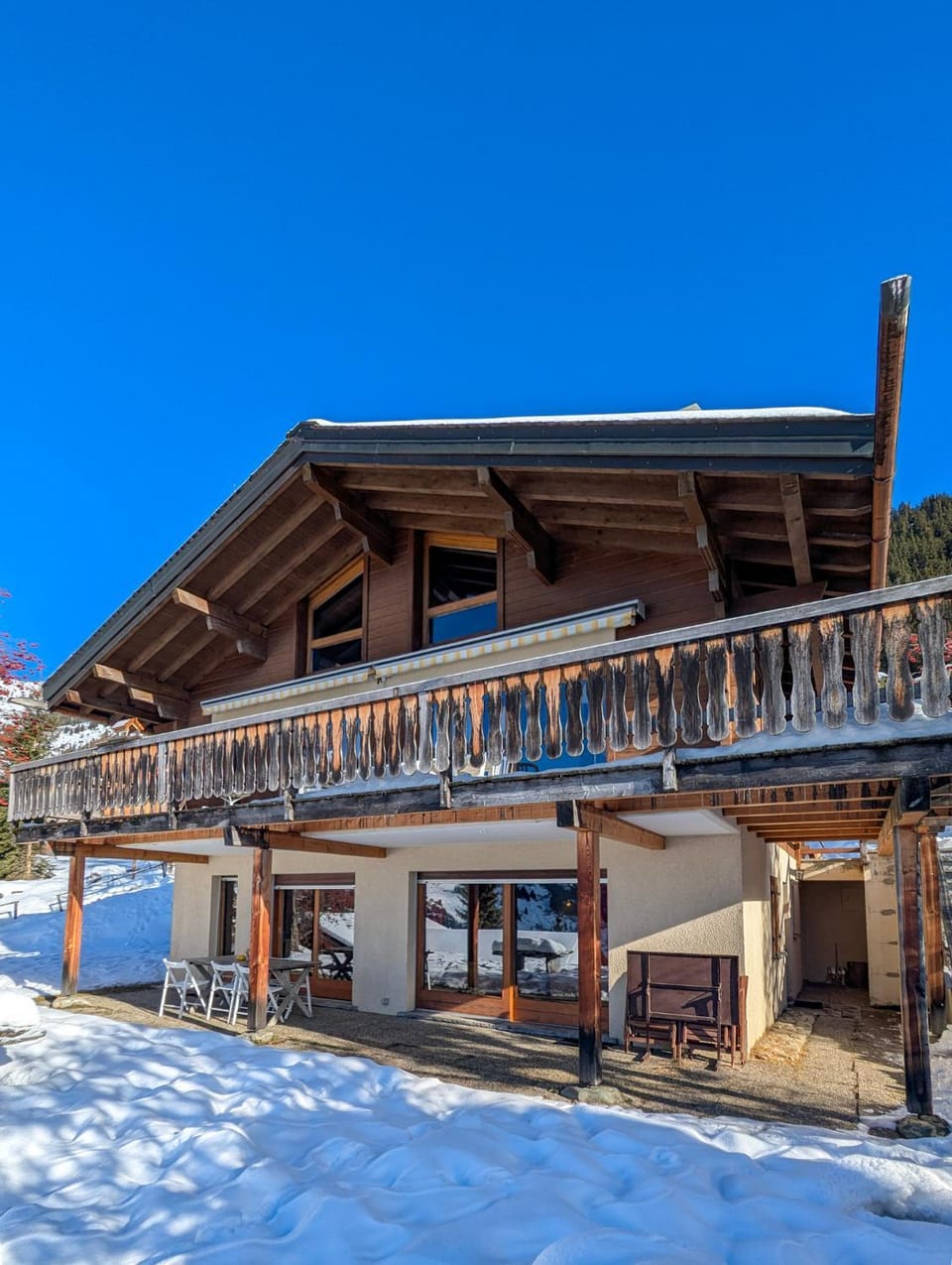 Property building, Day, Natural landscape, Winter, View (from property/room), Balcony/Terrace