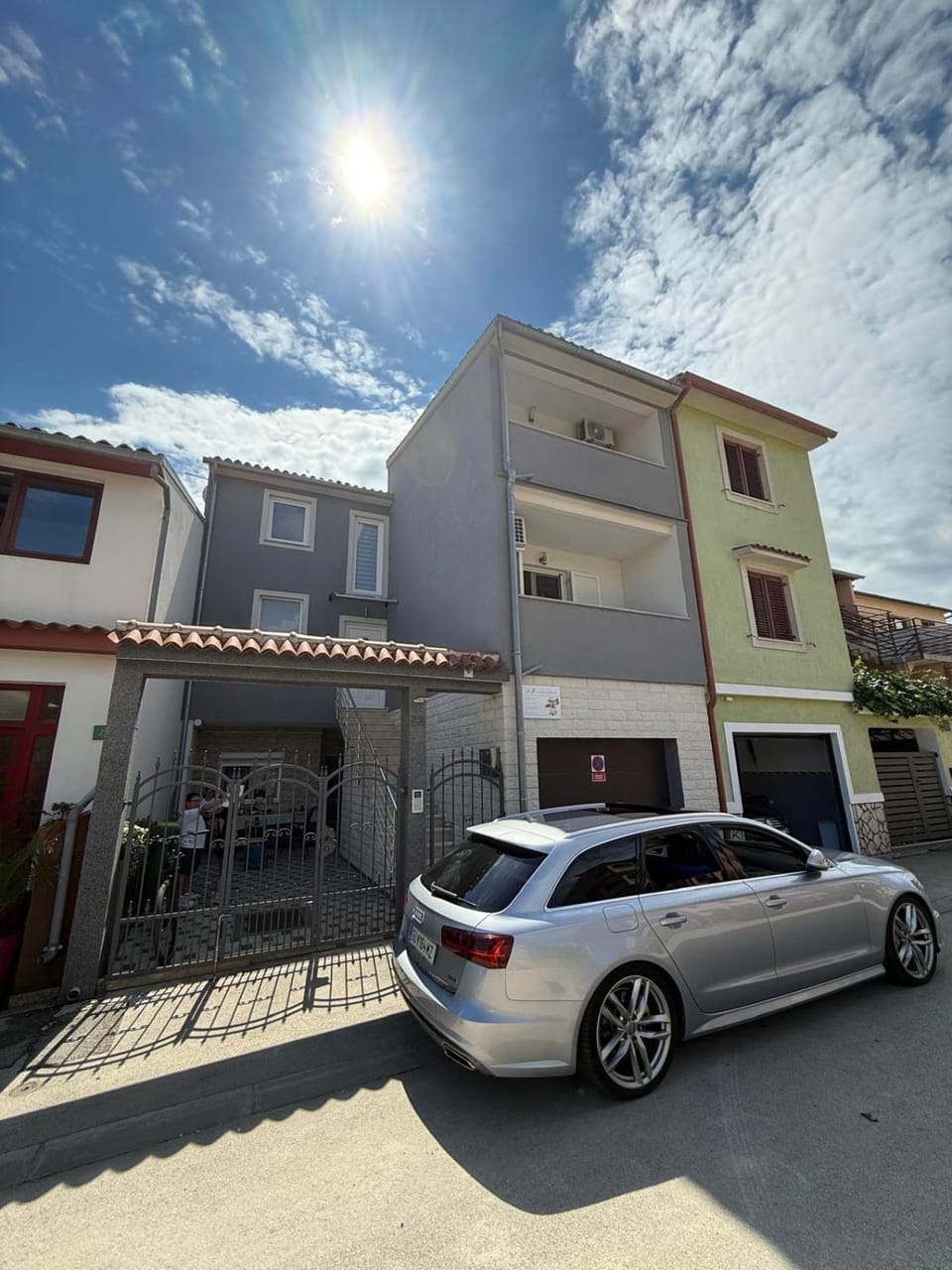 Property building, Street view
