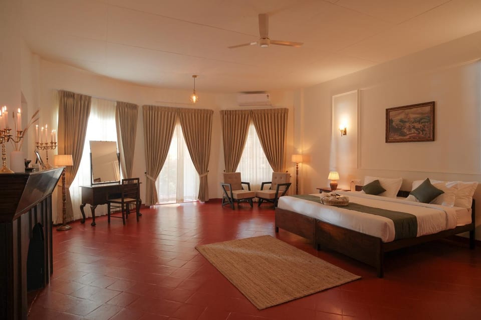 Bed, Bedroom, fireplace