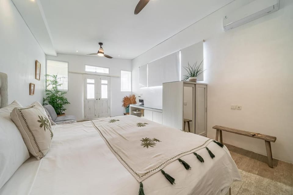 Villa 888 Tropical Heart - 1BR Pool Villa Seminyak Villa in Kuta