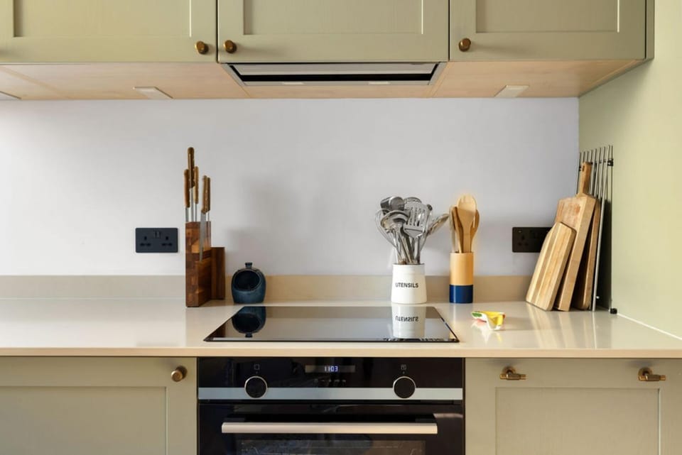 Kitchen or kitchenette, stove