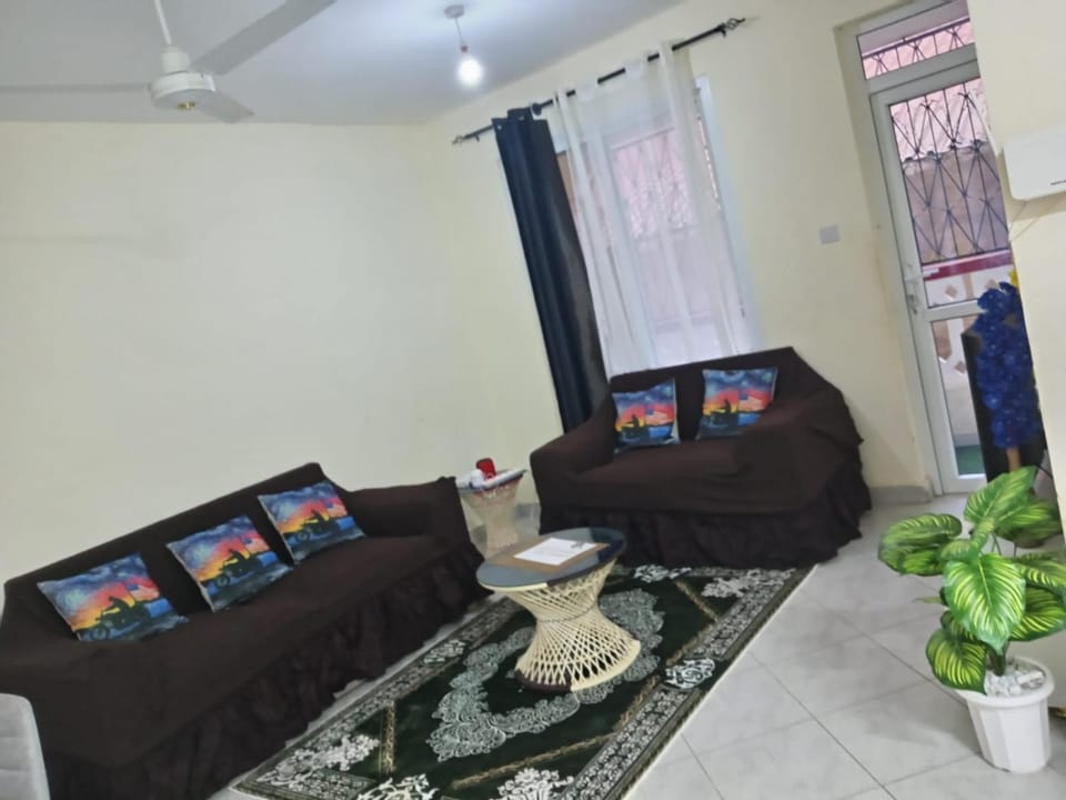 Property building, Seating area