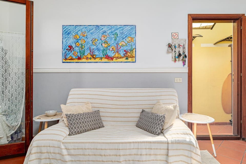 Living room, Bedroom