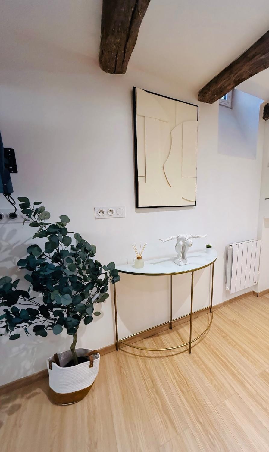 Communal lounge/ TV room, Living room