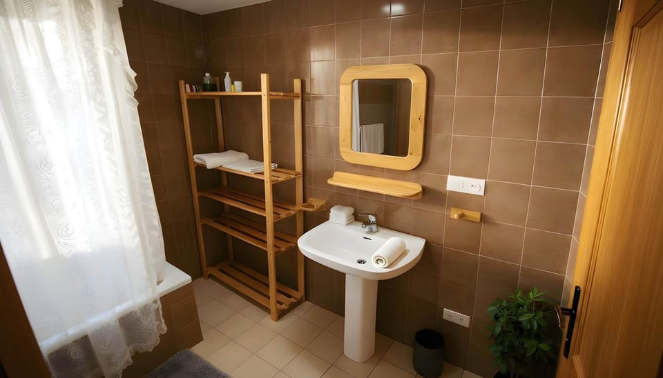 Apartamento en la zona baja rodeado de bares y supermercados con garaje incluido Apartment in Sierra Nevada