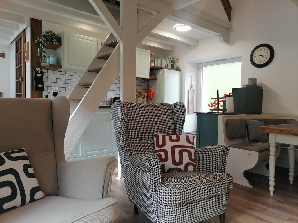 Kitchen or kitchenette, Living room, Dining area