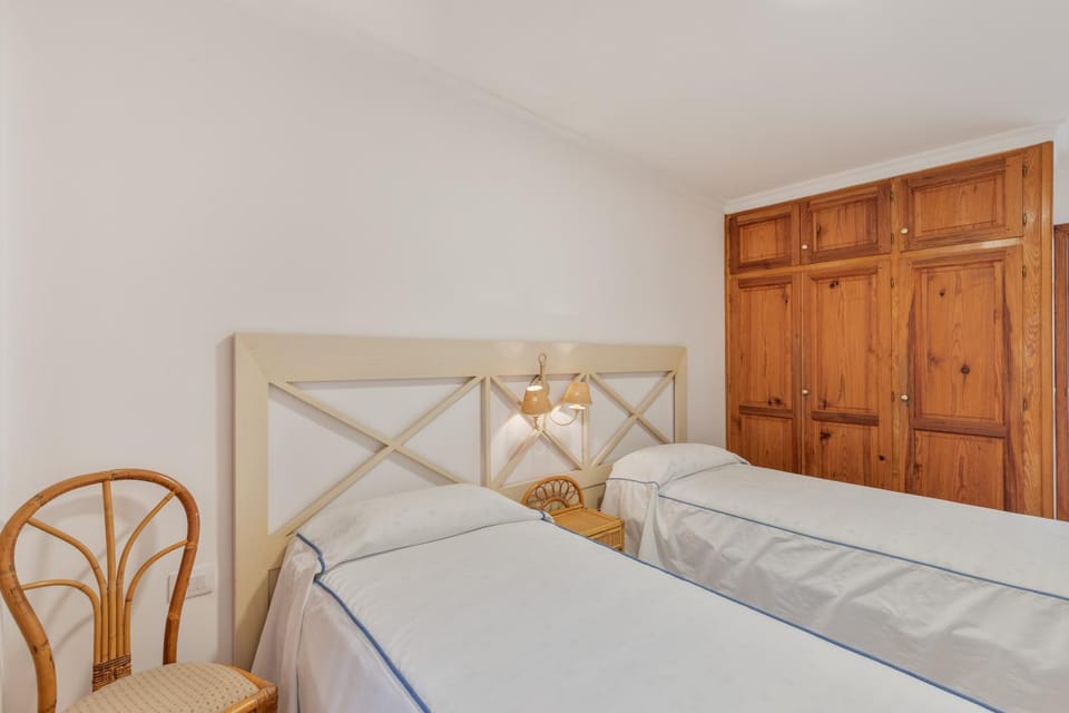 Property building, Living room, Bedroom
