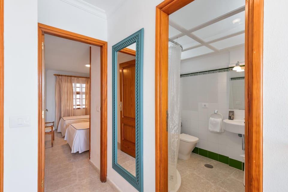Bathroom, Living room