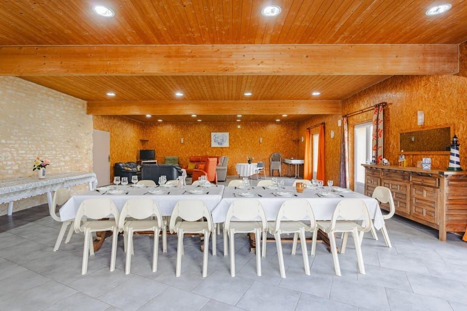 Moulin Du Cher House in Nouvelle-Aquitaine