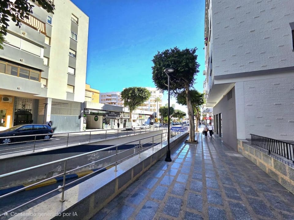 Modern Living Miramar II Elegant 3 Bedroom Stay in city center Walking distance to the trainstation and the beaches by NAMASTE ELITE Apartment in Torremolinos