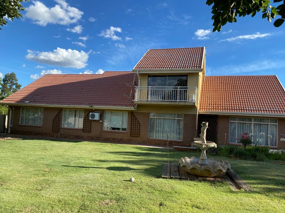 Property building, Day, Garden view