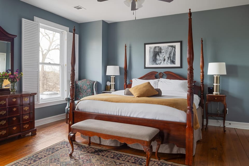 Bed, Bedroom