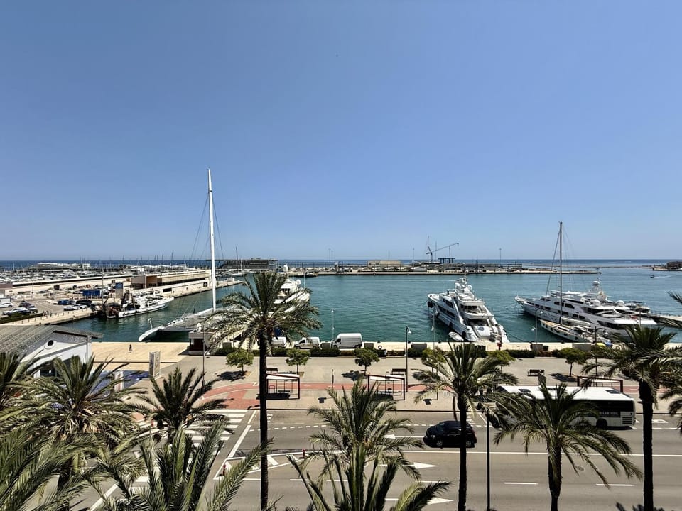 Apartamento en el Puerto con Parking Apartment in Dénia