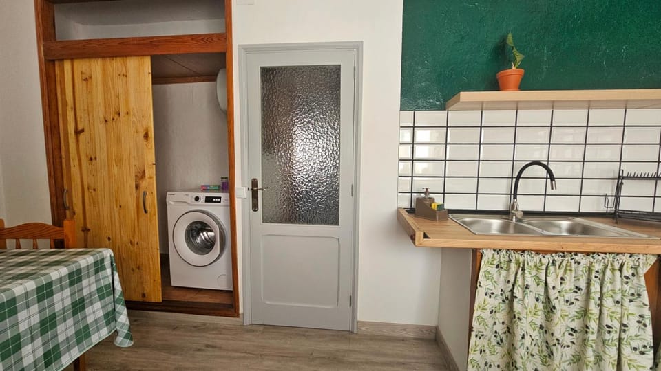 washing machine, kitchen