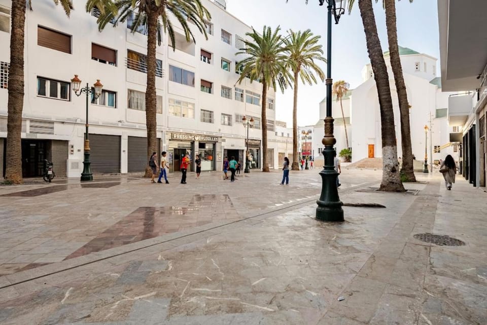 Neighbourhood, Street view, Location