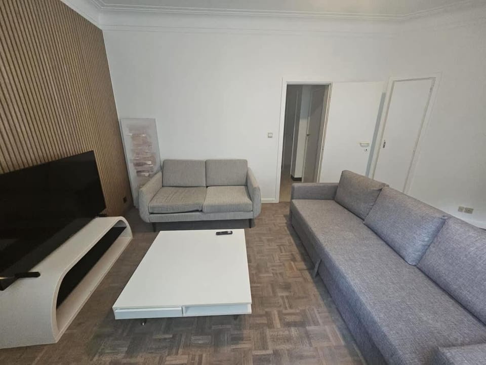 cozy apartment with terrace Apartment in Ixelles