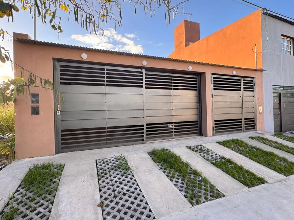 Alquiler departamento Altos del Paracao 2 dorm Apartment in Parana