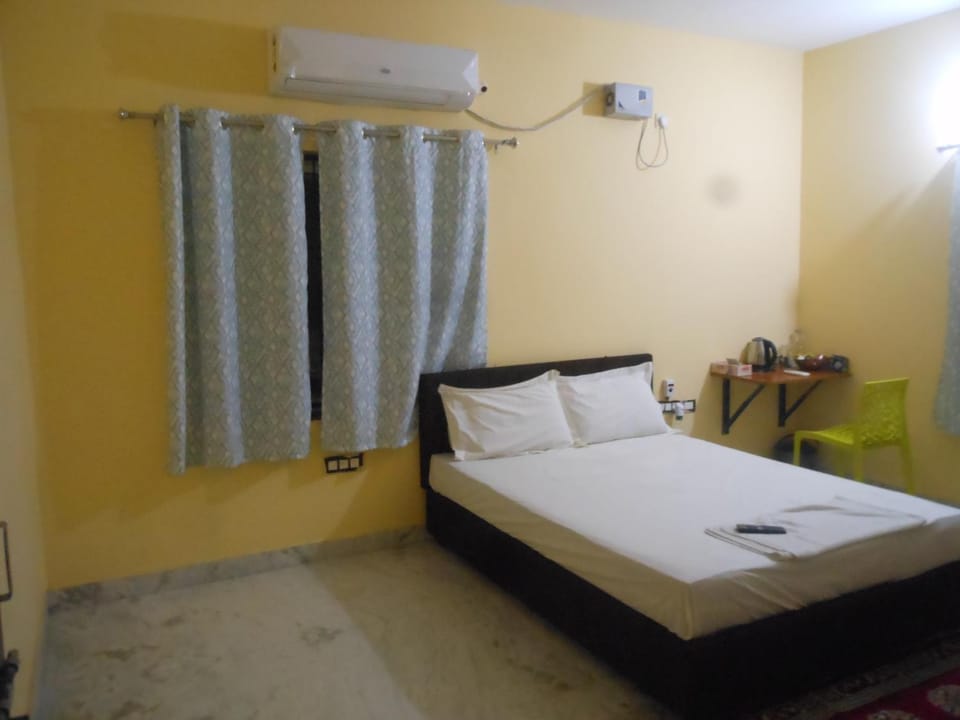 Bed, Coffee/tea facilities, Bedroom, air conditioner