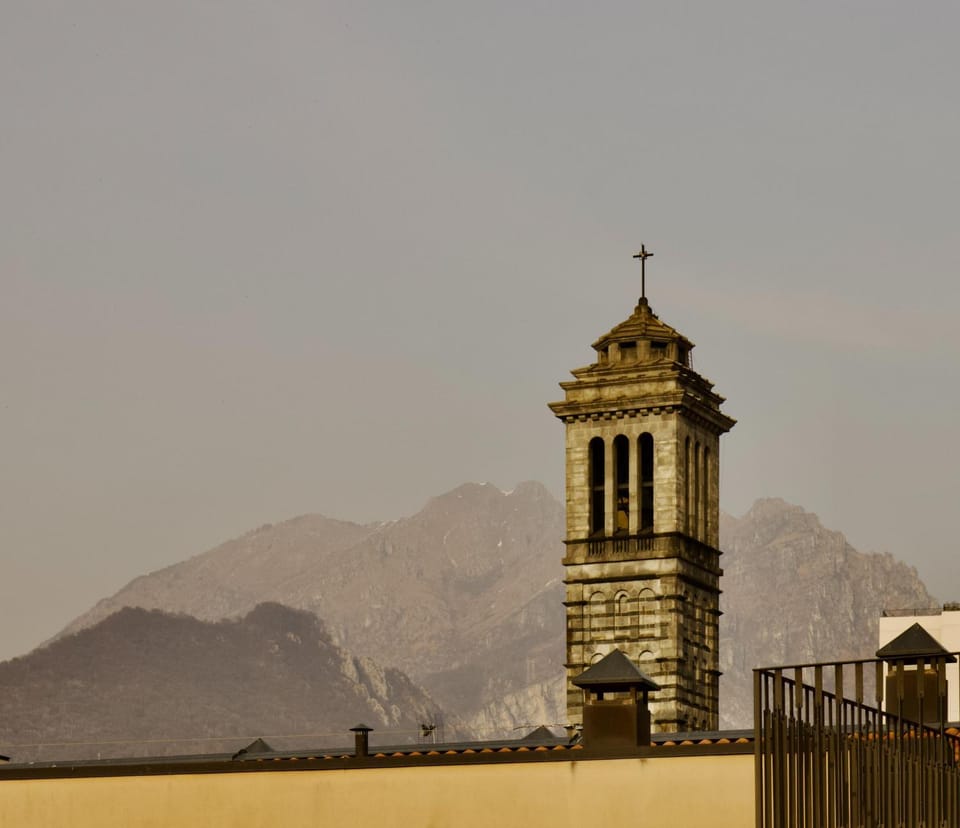 Nearby landmark