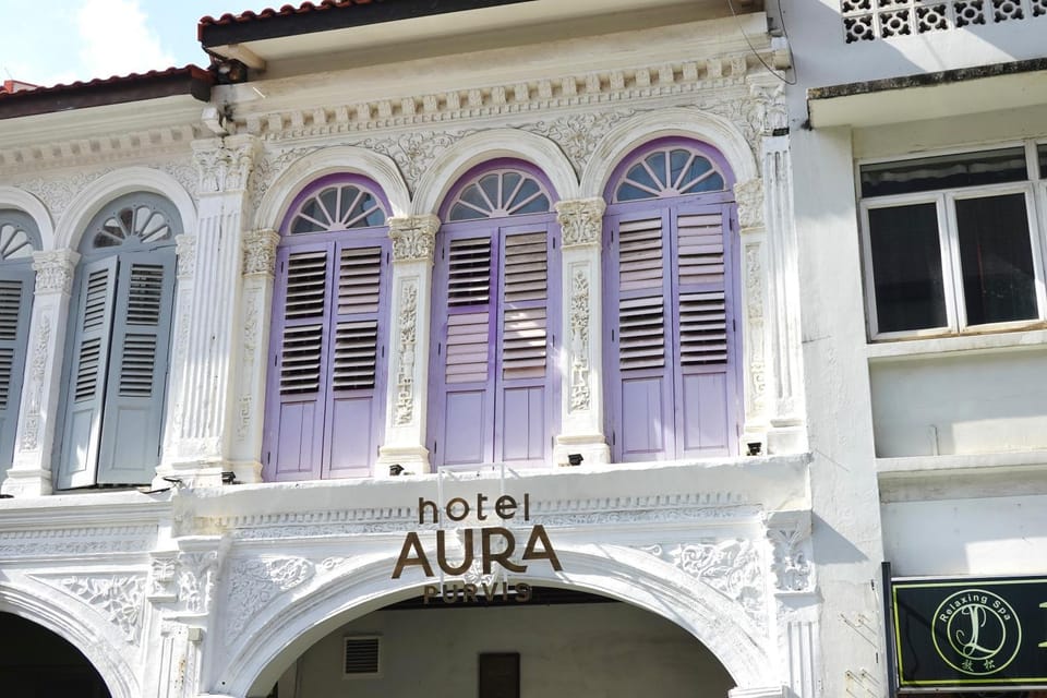 Facade/entrance