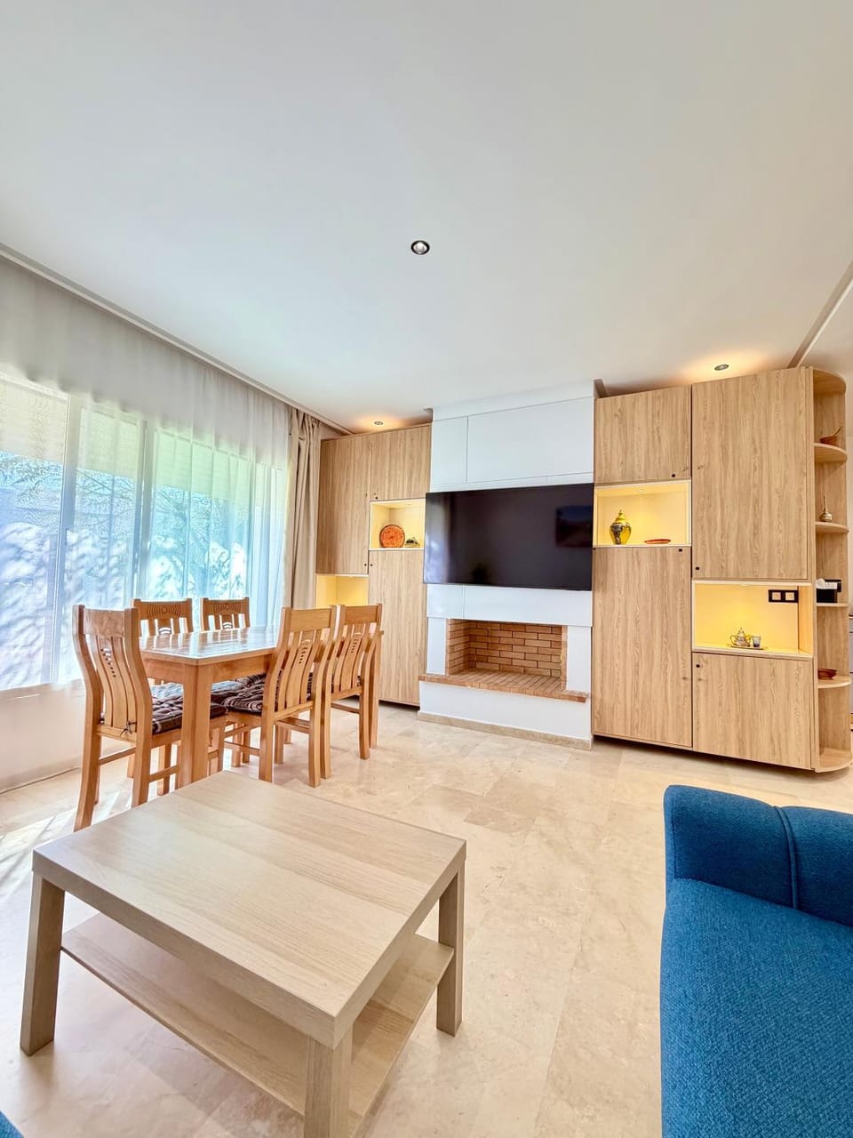 Communal lounge/ TV room, TV and multimedia, Living room