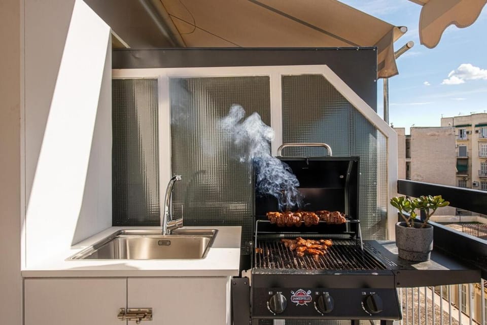 Day, BBQ facilities