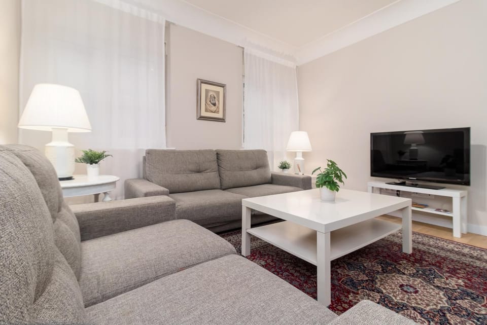 TV and multimedia, Living room